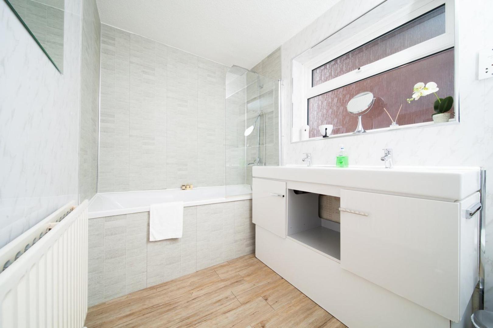 Apartament Guestready - Spacious 2Br Flat In Peaceful Hove Zewnętrze zdjęcie